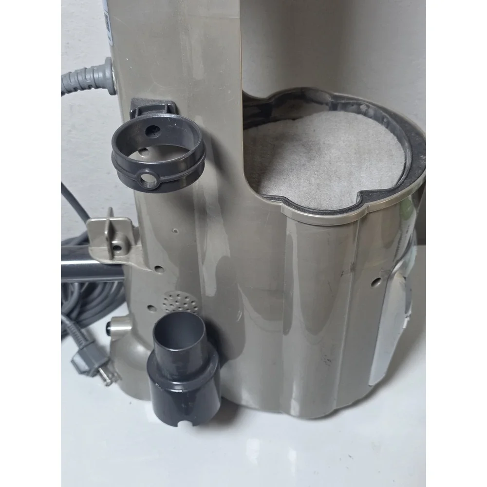 SHARK NAVIGATOR DLX NV70 VACCUM REPLACEMENT body assy upgrade to janitorial